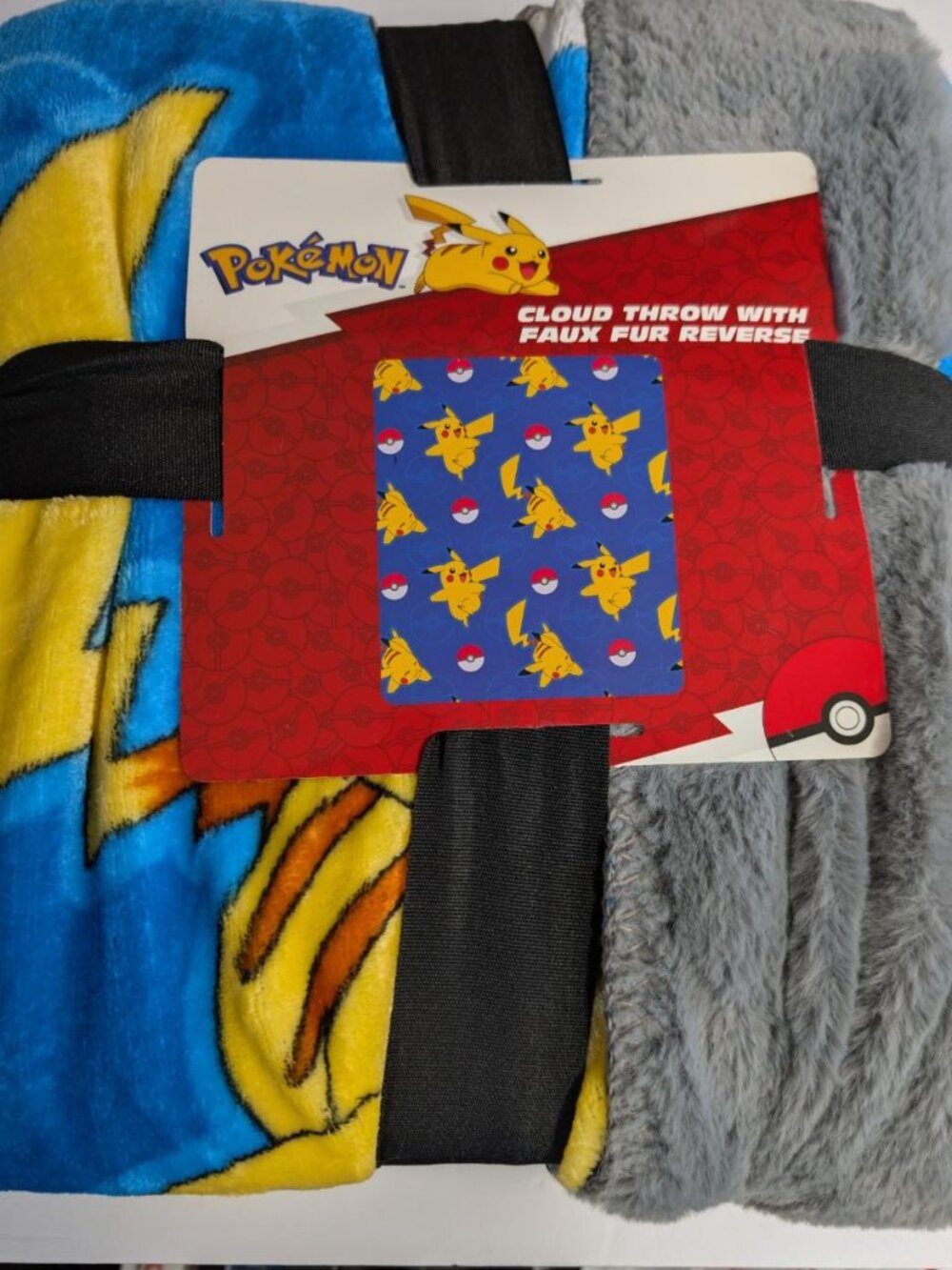 Pokemon Cloud Throw with Faux Fur Reverse, 50" x 60" - New